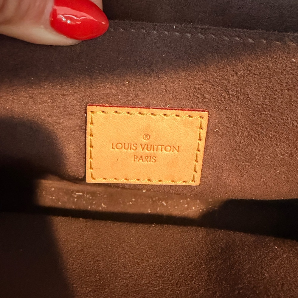 Louis Vuitton Brown Monogram Handbag - Picture 10 of 10